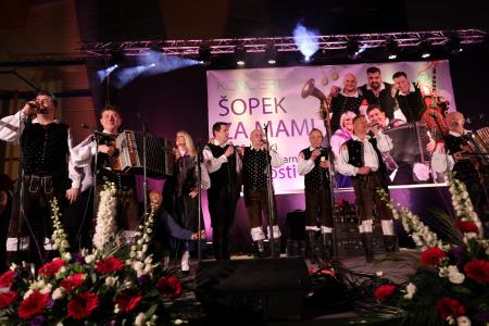 Koncert Šopek za mami ob 30-letnici ansambla Viharnik (134)